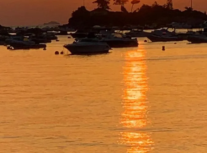 Stella Mare A 公寓